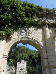 Ruines de Saint-Pierre en Chastres