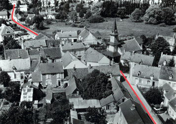 Vue aérienne de la rue Saint-Jean dans les années 60 Vieux-Moulin