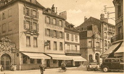 La rue de l'hôtel de ville Compiègne